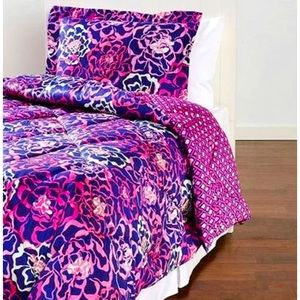 Vera Bradley Katalina Pink Twin/Twin XL Comforter!